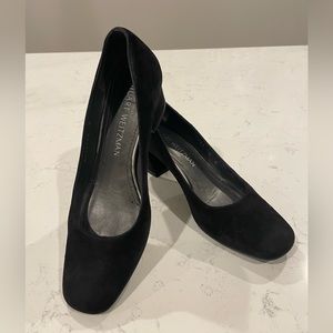 STUART WEITZMAN SUEDE PUMP